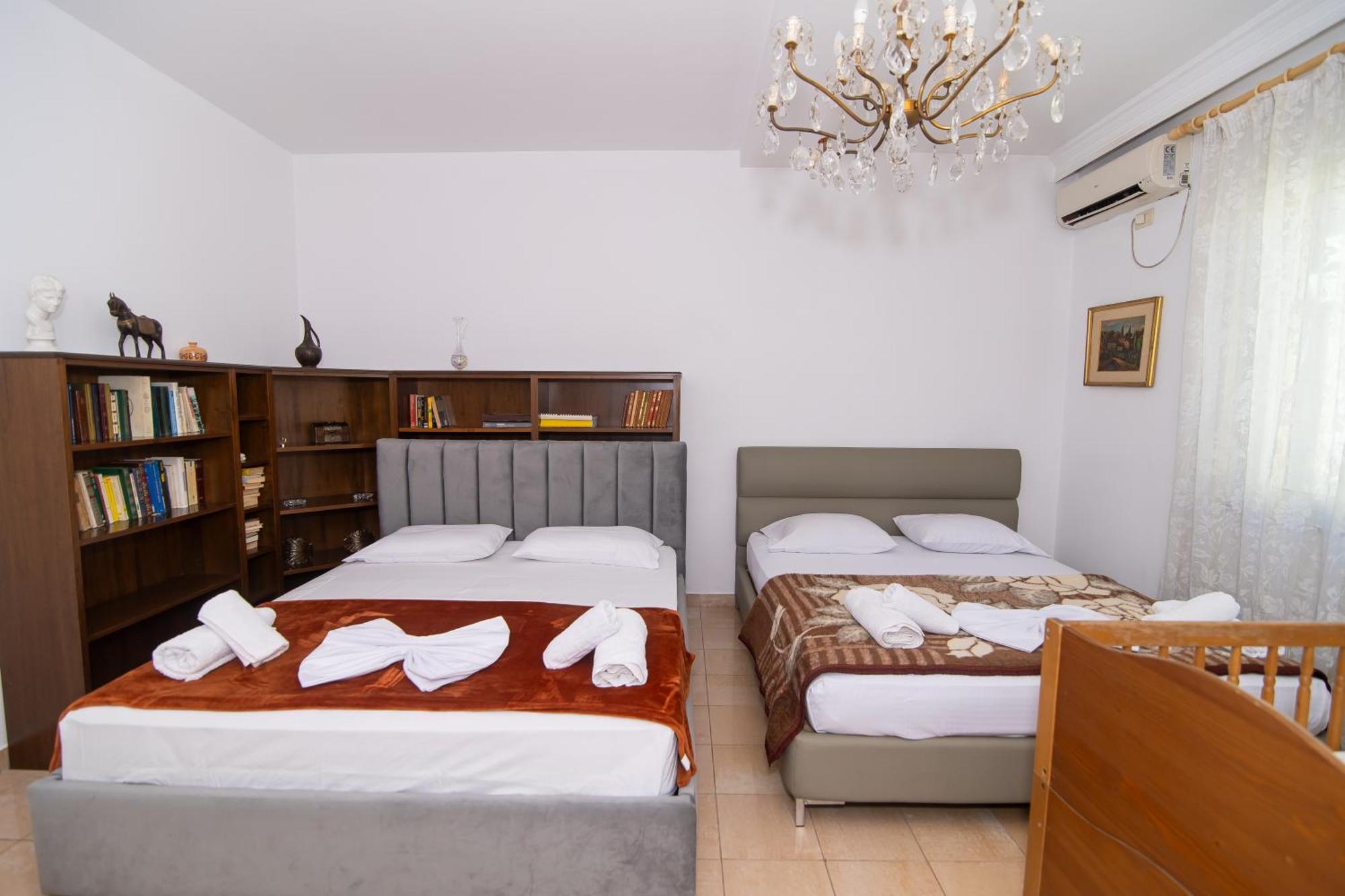 Vintage Blloku Apartment Tirana